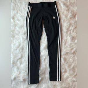 Black Adidas leggings